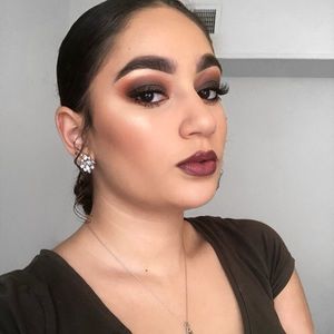 Meet your Posher, Riveka